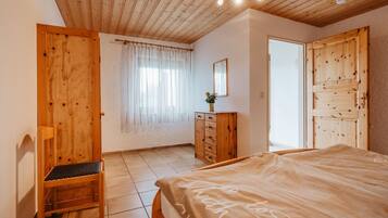 2 bedrooms, Internet