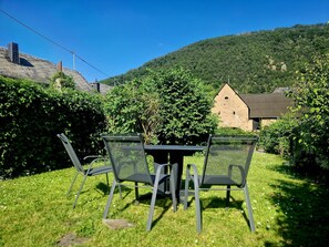 Outdoor dining - Burgblick by Interhome (Löf)