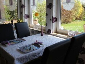 Dining - Appartement mit Terrasse by Interhome (Kreischa)