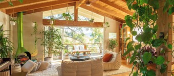 Tree House and Spa in Topanga Canyon 