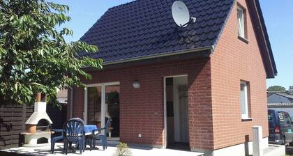 Kleines Ferienhaus mit Garten in Wismar by Interhome