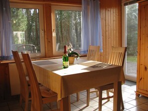 Dining - Wunderschönes Ferienhaus in Zinnowitz by Interhome (Zinnowitz)