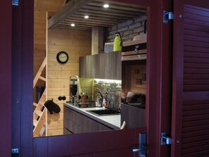 Fridge, oven, dishwasher, cookware/dishes/utensils - Blockhaus Bodefall by Interhome (Braunlage)