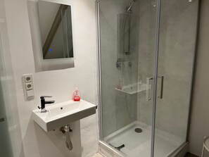 Towels - Zentrales Appartement in der Nähe von München by Interhome (Eichenau)