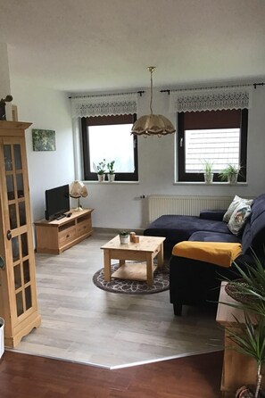 TV, fireplace - Auf der Sonnenseite by Interhome (Zwota)