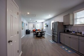 Interior - 4 Min to Downtown | 11 to Elon | Car Rental Avail. (Burlington)