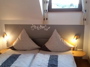 Internet - Wohnung mit Blick auf die Weinberge by Interhome (Kröv)