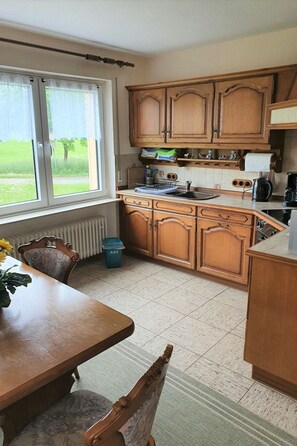 Fridge, microwave, oven, cookware/dishes/utensils - Naturblick by Interhome (Berndorf)
