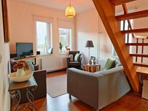 TV, DVD player - Haus Johannes by Interhome (Berlingen)