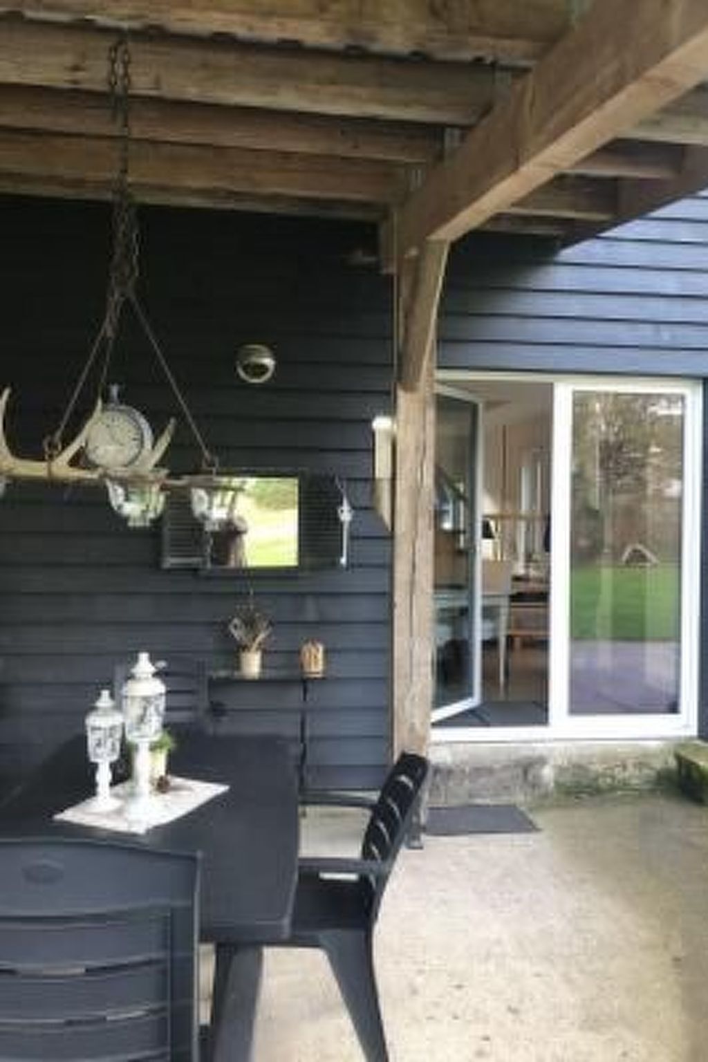 تناول الطعام بالخارج