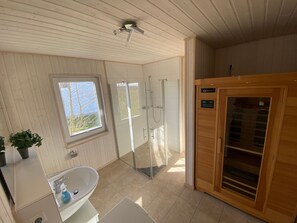 Bathroom - Skipper Hus by Seeblick Ferien ORO by Interhome (Hasselberg)