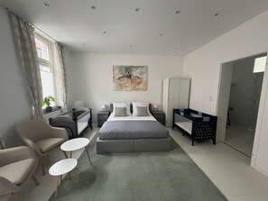 Internet - Im Zentrum by Interhome (Neuss)