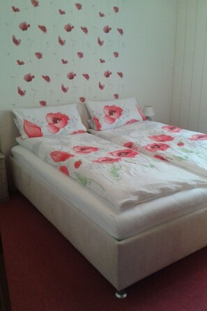 2 bedrooms, internet