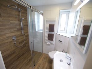 Towels - Helle und moderne Ferienwohnung mit Terrasse by Interhome (Crostau)