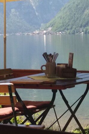 Outdoor dining - Bergidyll by Interhome (Obertraun)
