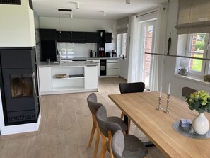 Fridge, microwave, oven, dishwasher - Vacation home Lotte by Interhome (Groß Schoritz)