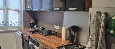 Fridge, microwave, oven, dishwasher