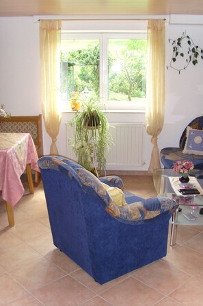 Interior - mit Blick zur Wallfahrtskirche by Interhome (Ebensfeld)