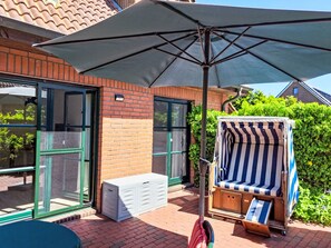 Terrace/patio - Apartment Ilka by Interhome (Warwerort)