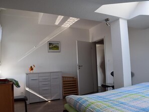 2 bedrooms, internet