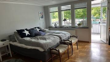 2 bedrooms, Internet