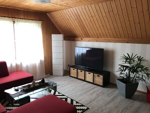 Living area - Ruhiges Ferienhaus mit gemütlicher Terrasse by Interhome (Neustadt-Glewe)