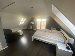 Internet - in ruhiger Lage mit großem Balkon by Interhome (Bannesdorf)