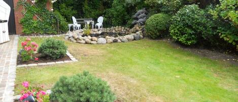 المنطقة المحيطة بالمنشأة