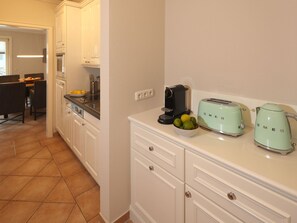 Fridge, microwave, dishwasher, cookware/dishes/utensils - Strand-Lodge by Interhome (Archsum)