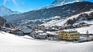 Unclassified image, 5 of 10, button - Chalet White Diamond by Interhome (Sölden)