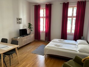 Internet - Wohnen am Augarten by Interhome (Vienna)
