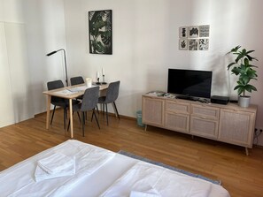 Internet - Wohnen am Augarten by Interhome (Vienna)