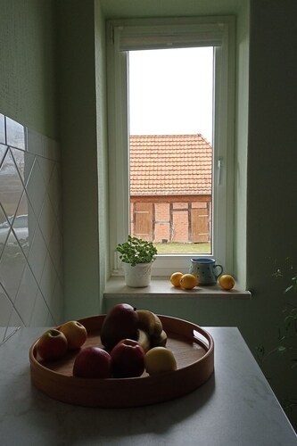 Appartement mit Blick auf das Wasser by Interhome