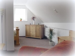 TV, DVD player