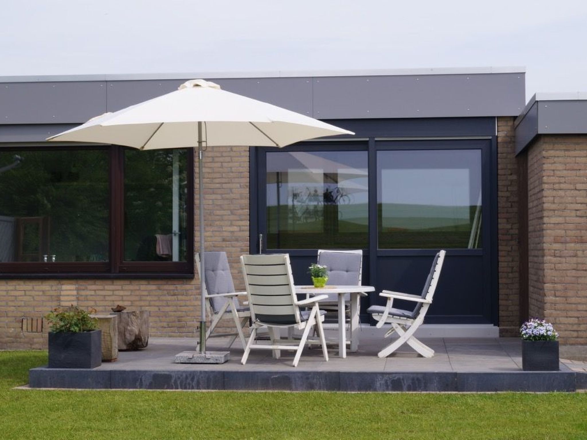 تناول الطعام بالخارج