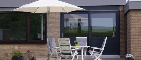 تناول الطعام بالخارج