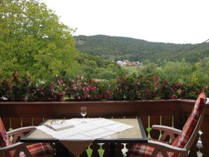Outdoor dining - Appartement in Wittenschwand by Interhome (Dachsberg)