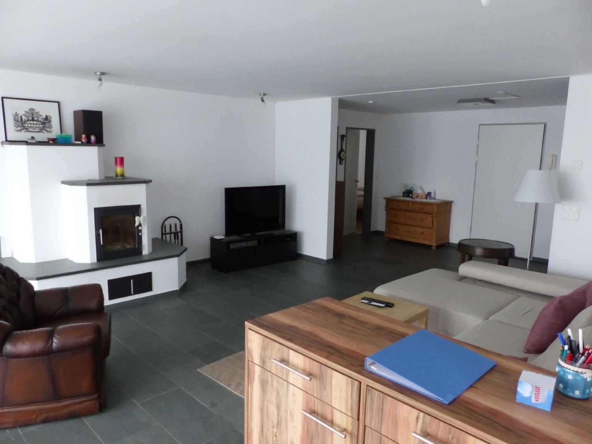 TV, fireplace, DVD player