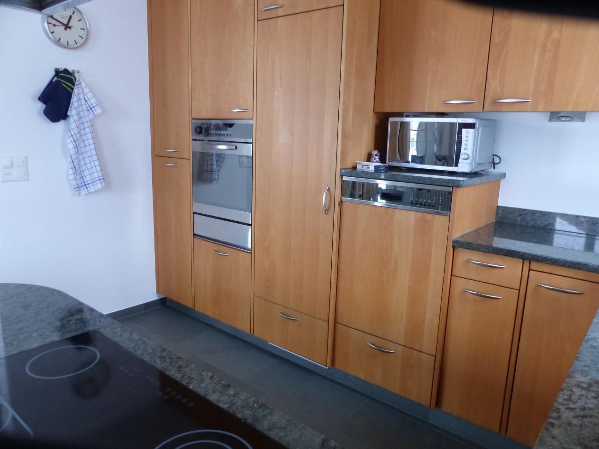 Frigorifero, microonde, forno, lavastoviglie