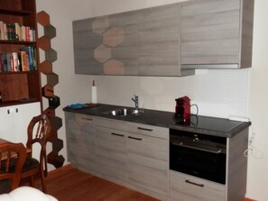 Fridge, oven, cookware/dishes/utensils - Chalet Mund by Interhome (Birgisch-Mund)