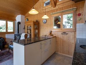 Fridge, oven, dishwasher, cookware/dishes/utensils - Chalet üfem Bord by Interhome (Bellwald)