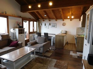 TV - Silberdistel 2. Obergeschoss by Interhome (Bellwald)