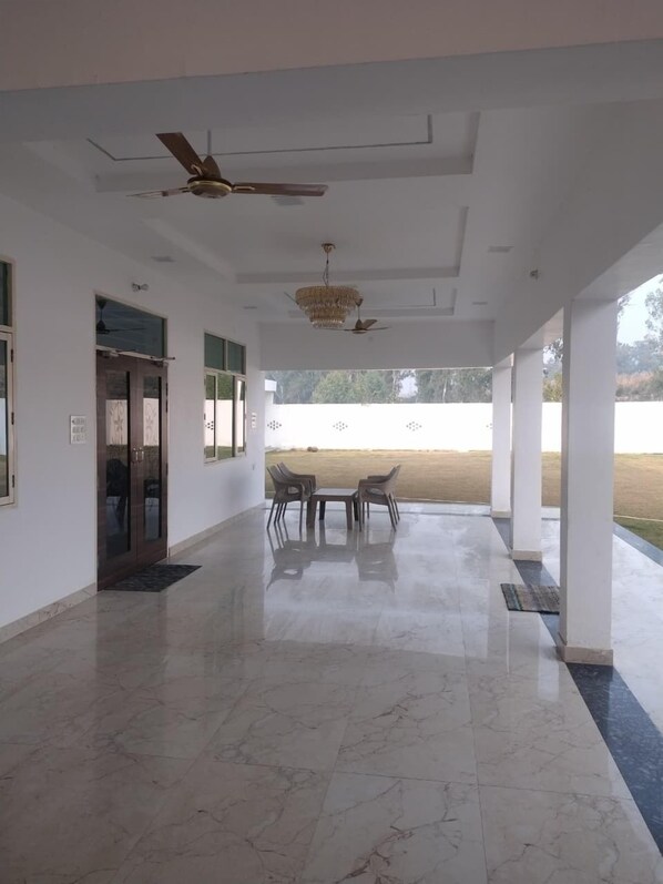 Interior - Shehnai Home's (Mohanlalganj)
