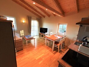 Dining - Villa Albatros in Oberdellach by Interhome (Oberdellach)