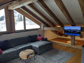 TV, fireplace - La Motta Panorama by Interhome (Scuol)