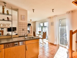 Fridge, microwave, oven, dishwasher - Kottmann by Interhome (Bremerhaven)