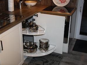 Frigorifero, forno, pentole/stoviglie/utensili