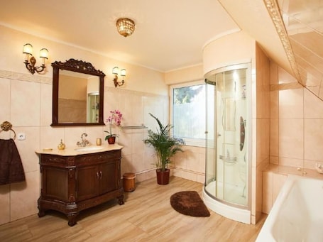 Towels. Appartement mit Garten, Grill und Terrasse by Interhome