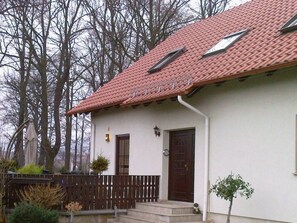 Exterior - FeWo am Schlosspark by Interhome (Elstra)