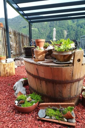 Property grounds - Charmantes Ferienhaus mit Whirlpool by Interhome (Arnbach)